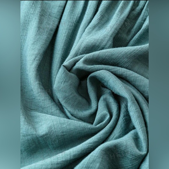 Plus Size Women's Sleeveless Embroidery Decorated Dress - Picture 4 of 7